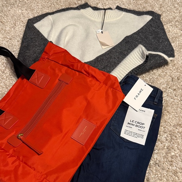 Frame Denim Accessories - Frame Denim Le Crop Mini Boot Jeans in Dark Blue bundle